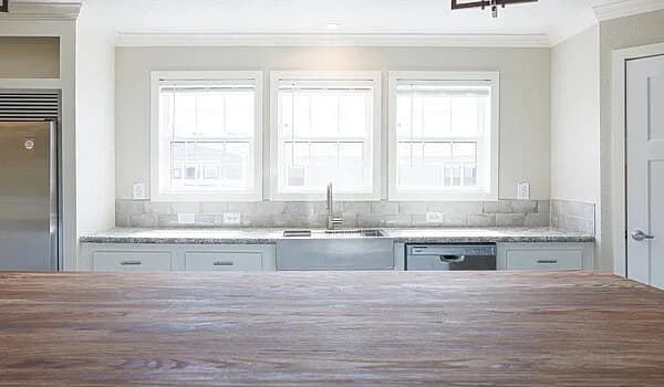 Freedom 3276518 kitchen home features