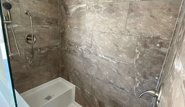 Freedom 3276527 bathroom home features