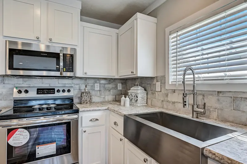 Champion community 2856443 kitchen home features