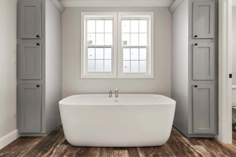 Waycross express 3258494 bathroom home features