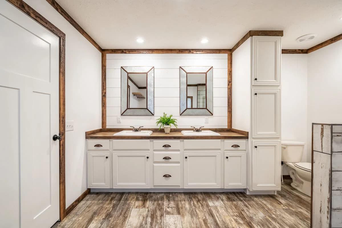 The avalyn bathroom home features