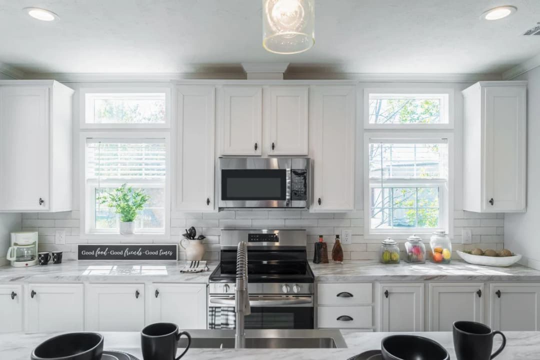 The hewitt kitchen home features