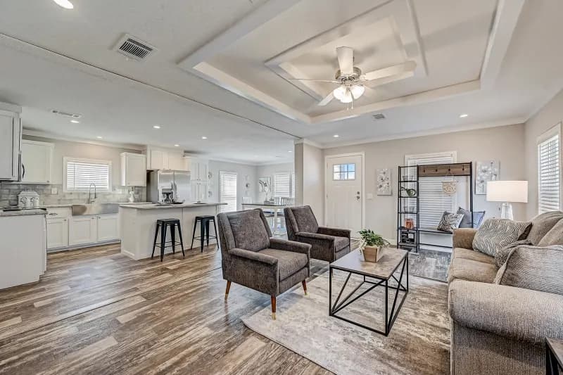 Champion community 2856443 interior home features