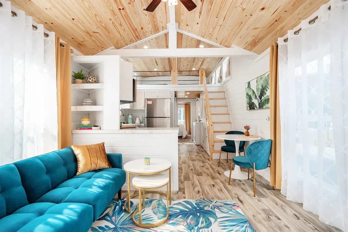 River stone | 4b 115 interior home features