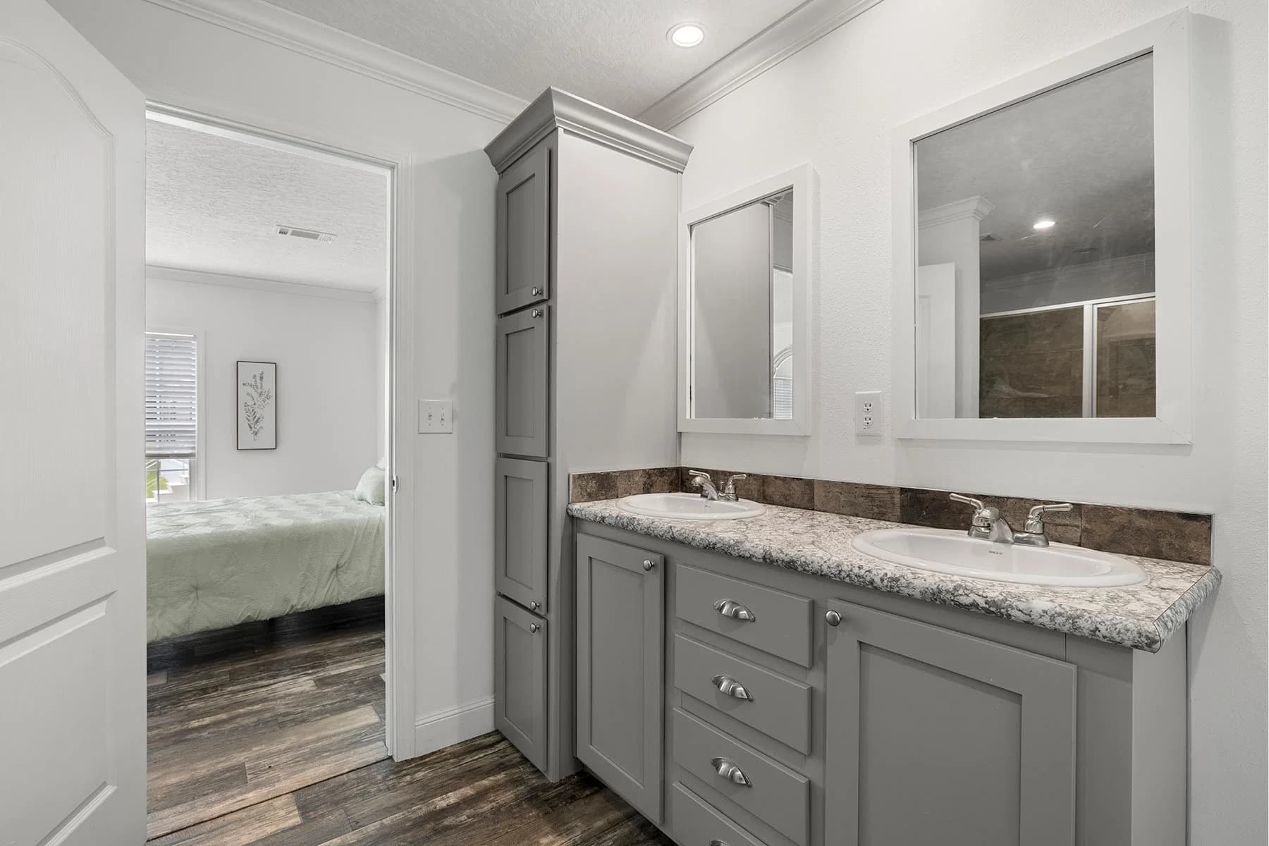 Freedom bathroom home features