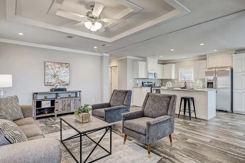 Champion community 2856443 interior home features