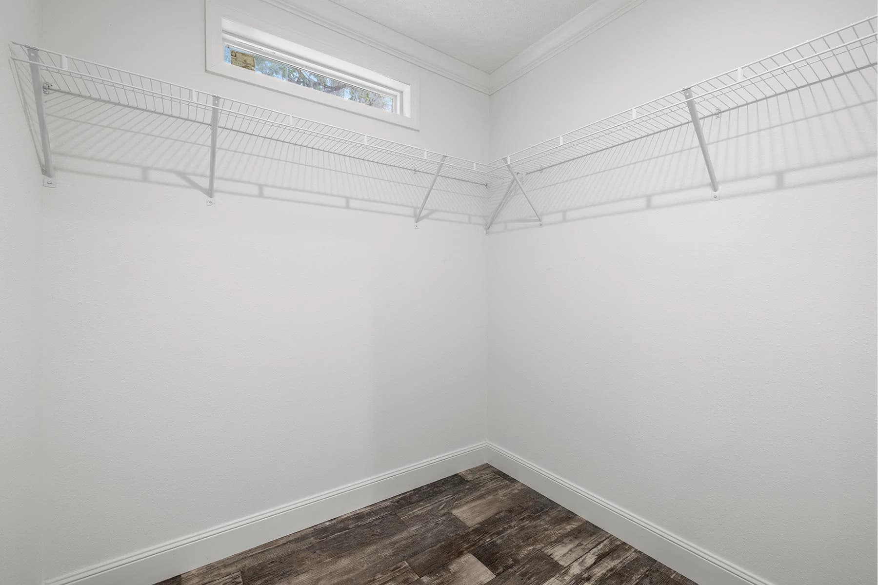 Freedom bedroom home features