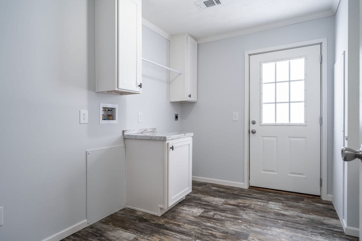 The leahy interior home features