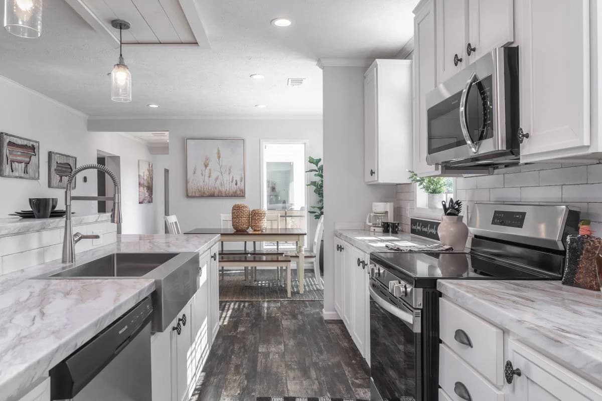 The hewitt kitchen home features