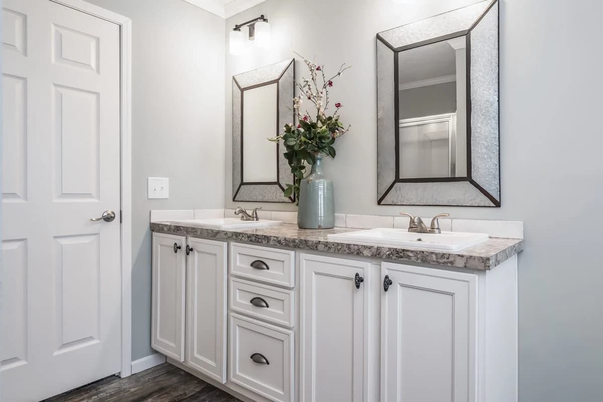 The jefferson bathroom home features